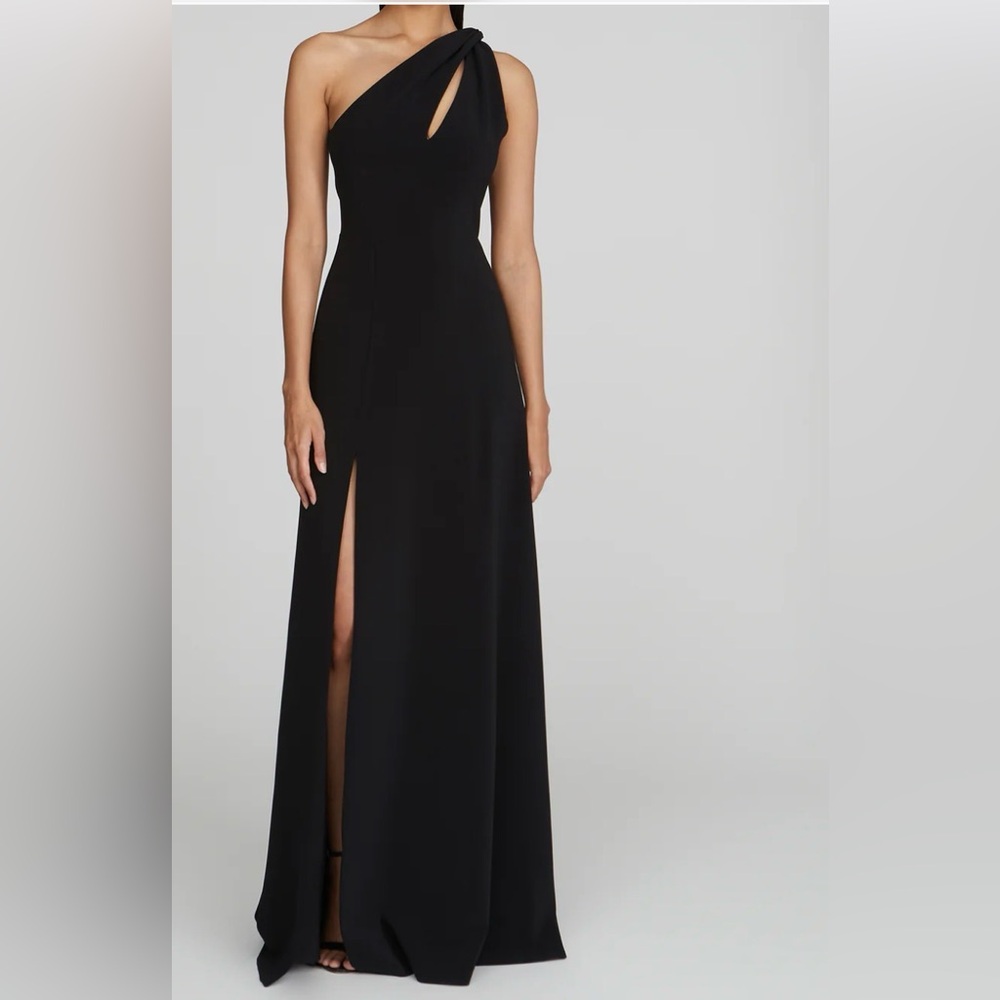 Halston NAVI LUXE CREPE GOWN